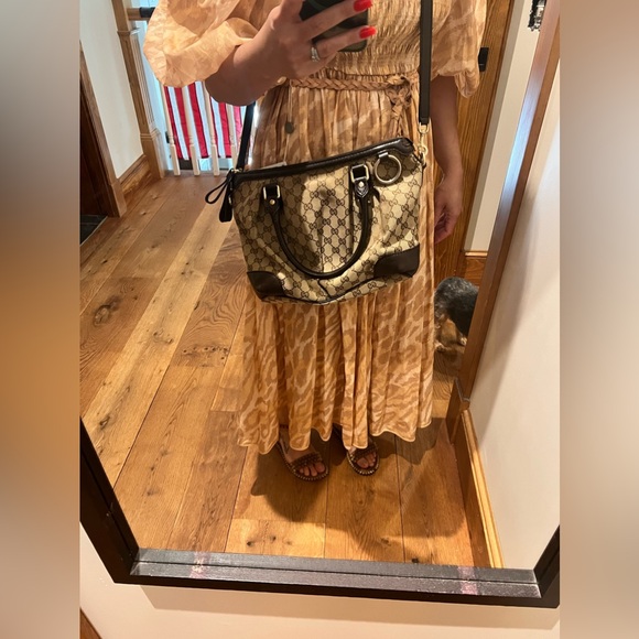 Authentic Gucci Tote Bag GG Canvas Beige Brown Leather. - Picture 4 of 17